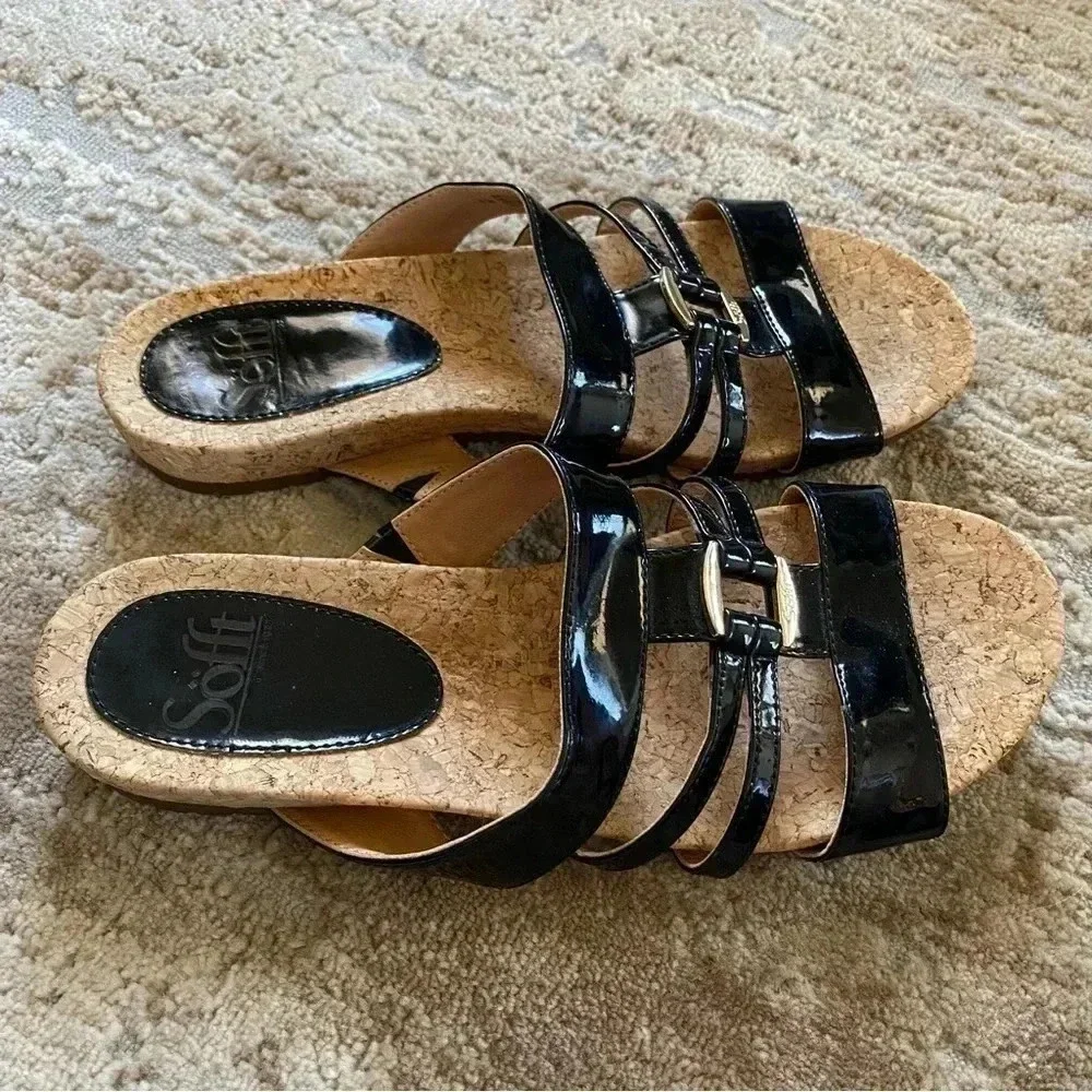 Sofft Patent Leather Cork Sole Flat Strappy Black Sandals Slides: 6.5